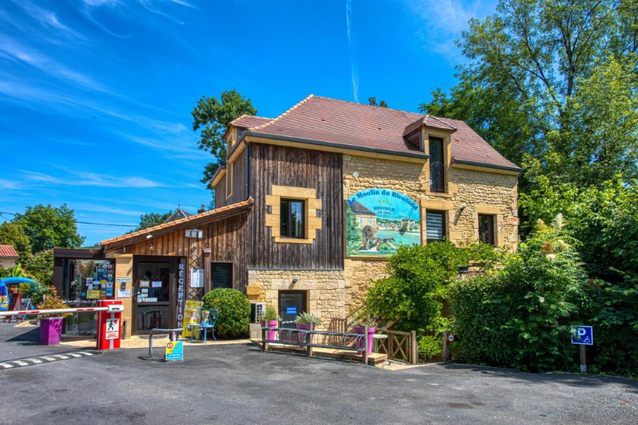 Le Moulin Du Bleufond Hotel Montignac-Lascaux Buitenkant foto