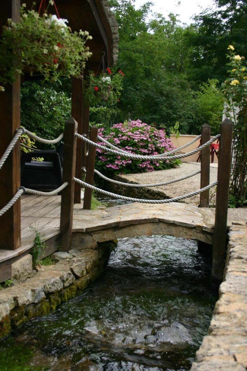 Le Moulin Du Bleufond Hotel Montignac-Lascaux Buitenkant foto
